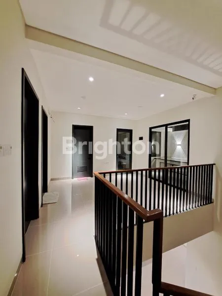 image DI JUAL ( BU) RUMAH MEWAH SECONDARY DI CLUSTER CARSON, SUMMARECON GADING SERPONG CLUSTER PREMIUM TERBARU SUMMARECON (2)