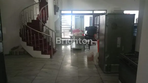 image DIJUAL RUMAH 3 LANTAI MOJOKLANGGRU (2)