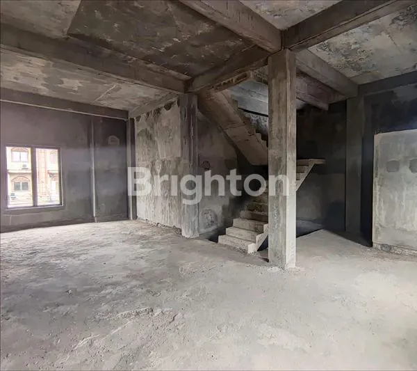image DIJUAL RUKO LOKASI BISNIS JL.SEKIP ROYAL SHOPHOUSE HADAP BARAT (6)