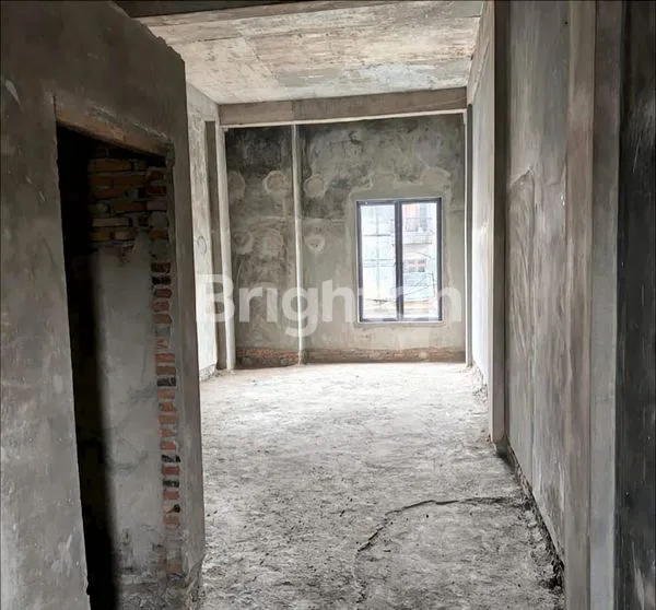 image DIJUAL RUKO LOKASI BISNIS JL.SEKIP ROYAL SHOPHOUSE HADAP BARAT (4)