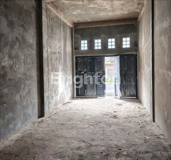 image DIJUAL RUKO LOKASI BISNIS JL.SEKIP ROYAL SHOPHOUSE HADAP BARAT (2)