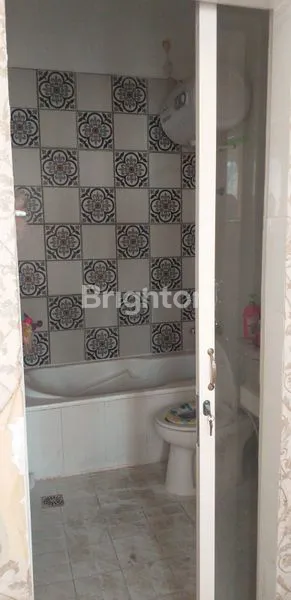 image RUMAH TAMPAK BARU DI KOMPLEK (7)