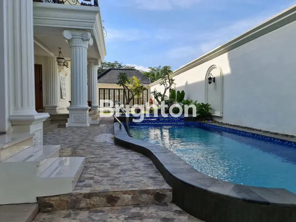 image RUMAH MEWAH ELEGAN DENGAN GAYA ROMA DI BSB CITY SEMARANG  (6)