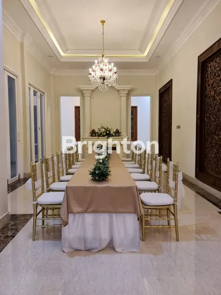 image RUMAH MEWAH ELEGAN DENGAN GAYA ROMA DI BSB CITY SEMARANG  (8)