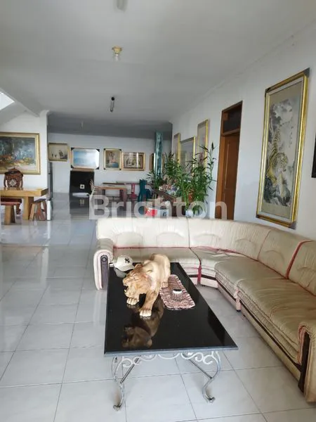 image VILLA TRETES PRIVATE EXOTIC ASRI DAN NYAMAN (5)