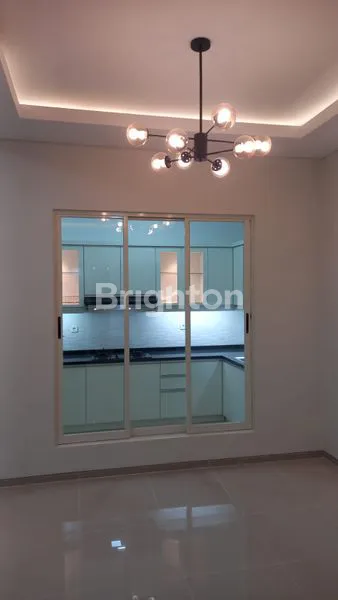 image RUMAH 2 LANTAI SHM DI PAKUWON CITY (8)