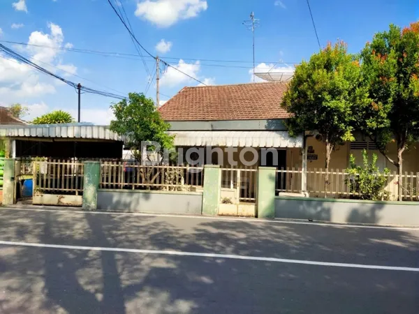 image RUMAH HOOK STRATEGIS DEPAN SMP 3 KLATEN – COCOK USAHA & INVESTASI (2)