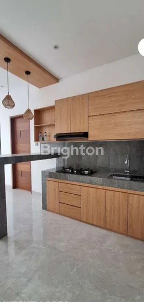 image VILLA MEWAH 3 KT DI CANGGU, PARKIR LUAS (3)