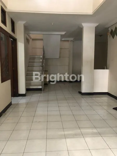 image RUMAH 2,5 LANTAI 4KT SIAP HUNI DI ANTAPANI (2)