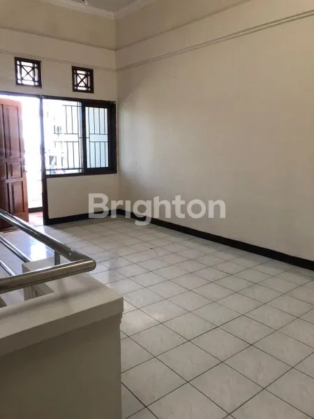 image RUMAH 2,5 LANTAI 4KT SIAP HUNI DI ANTAPANI (3)