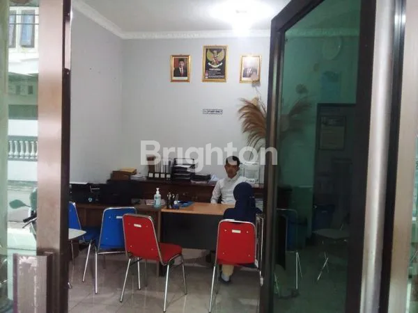 image HUNIAN STRATEGIS GAMPING, 3 LANTAI SIAP HUNI (4)