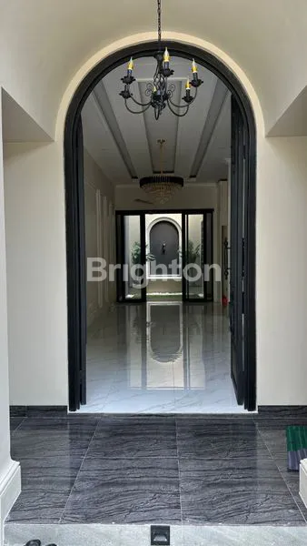 image RUMAH BARU 2 LANTAI MODERN CLASSIC DI JAGAKARSA JAKARTA SELATAN  (5)
