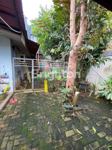 image RUMAH DALAM PERUMAHAN YANG NYAMAN DAN ASRI DEKAT GDC  (3)