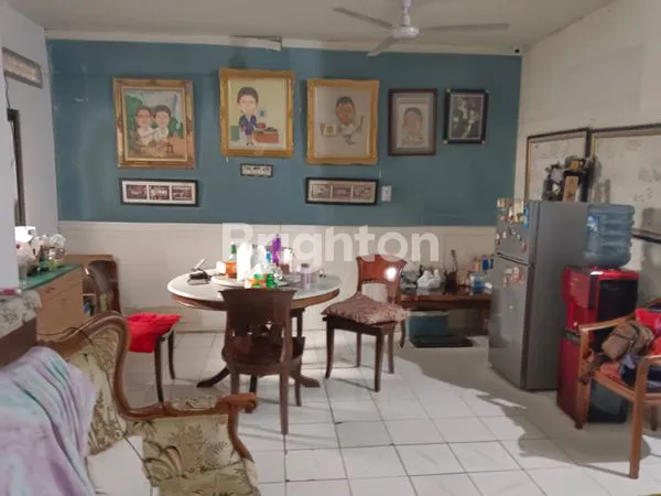 image RUMAH ASRI DENGAN LANTAI MEZZANINE DI PONDOK GEDE (7)