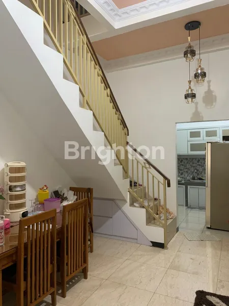 image RUMAH 2 LANTAI ESTETIK FULL RENOV DI PADURENAN BEKASI, 25 MENIT KE TOL BEKASI BARAT & LRT (6)