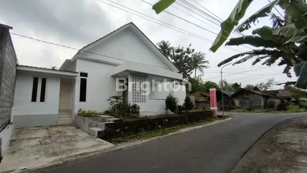 image RUMAH DI KRAPYAK SLEMAN YOGYAKARTA (2)