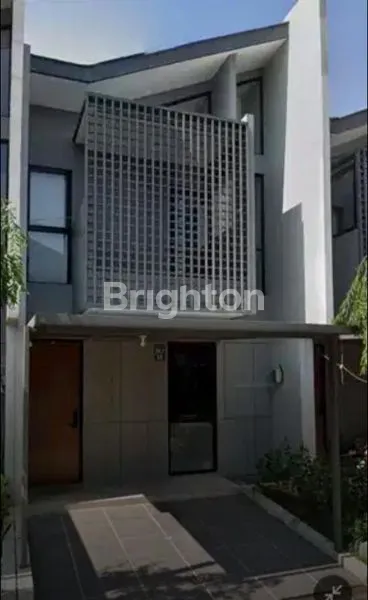 image RUMAH CLUSTER 2 LANTAI SIAP HUNI DI GRAND WISATA - BEKASI (NEGO TIPIS) (1)