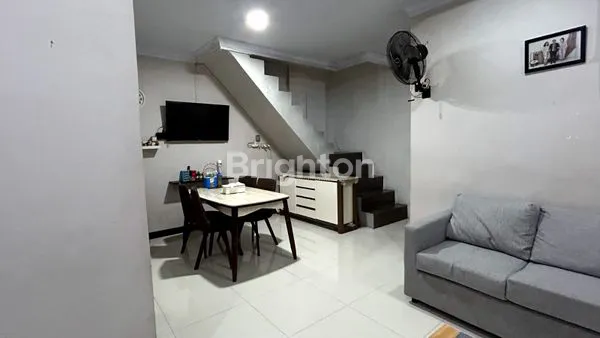 image RUMAH 2 LANTAI PINGGIR JALAN RAYA BISA UNTUK USAHA DI PONDOK UNGU PERMAI (3)