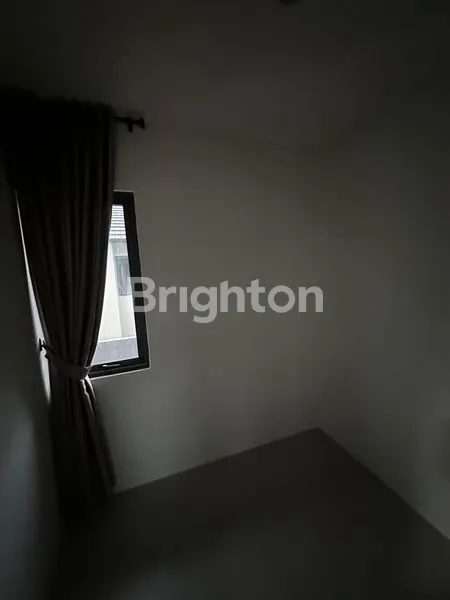 image RUMAH PARK SERPONG TYPE X2, 3KT ADA KAMAR MANDI DIDALAM KAMAR UTAMA, GADING SERPONG (5)