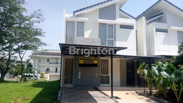 DISEWAKAN RUMAH CANTIK RAPI 2 LANTAI DI BSD THE ICON