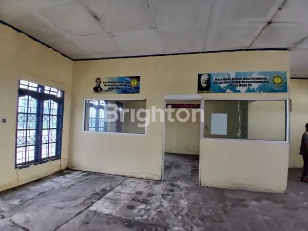 image GEDUNG EX TEMPAT BIMBINGAN TEST (7)