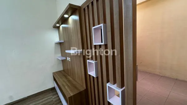 image HARGA DIBAWAH PASARAN !!! RUMAH SEMI FURNISH DEKAT BANDARA DAN PINTU TOL PAKIS DI PERUMAHAN THE ARYA BANDARA, JL. KOMUD ABD. SALEH, PAKIS, MALANG\\N (5)