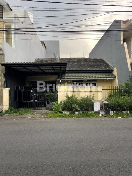 image RMH HITUNG TANAH ROW JALAN 4 MOBIL RAYA WISMA PERMAI (1)