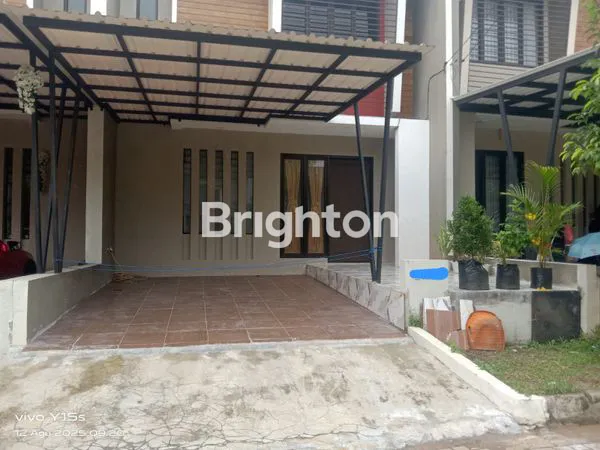 image JUAL CEPAT RUMAH 2 LANTAI ASRI DAN NYAMAN DI KEMANG EMINENCE BOGOR (1)