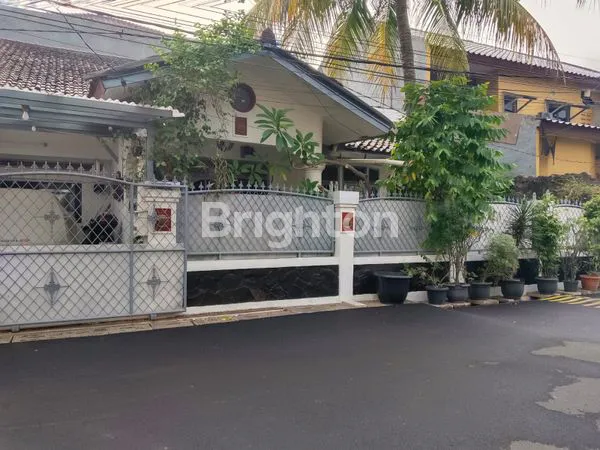DIJUAL RUMAH ASRI  DI PONDOK GEDE BEKASI