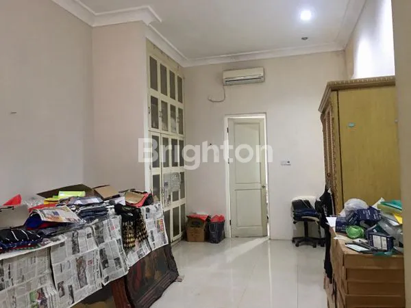 image RUMAH SIAP HUNI DI A. YANI ( KETINTANG ) (4)