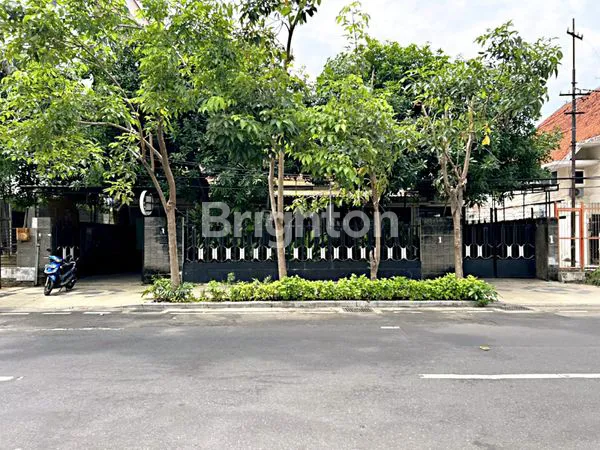 JUAL RUMAH SURABAYA PUSAT.  SELANGKAH KE RAYA DARMO & TUNJUNGAN PLAZA