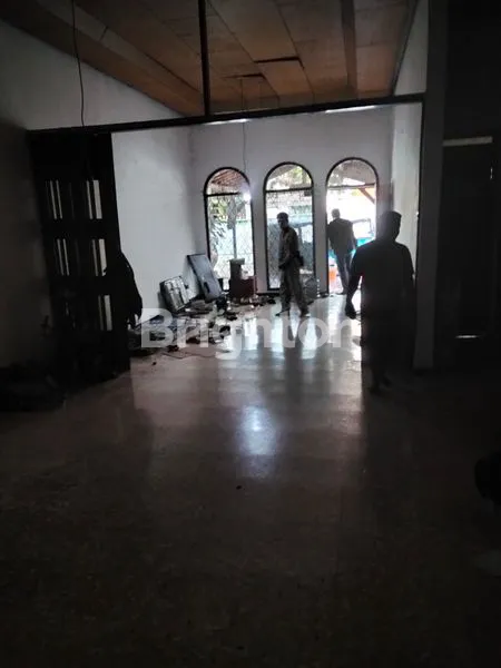 RUMAH TEBET UTARA, COCOK USAHA & PARKIR NYAMAN