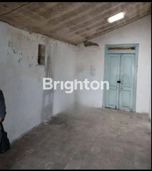 image RUMAH TENGAH KOTA LETAK STRATEGIS COCOK UNTUK USAHA DI SEMARANG  (4)