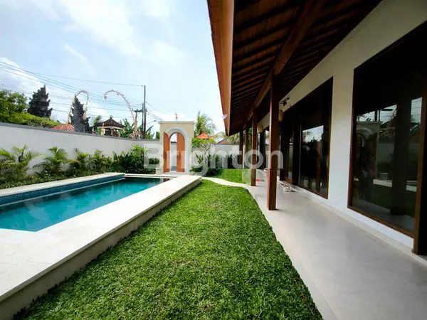 image BRAND NEW, FULLY FURNISHED VILLA FOR RENT IN MUNGGU – PEACEFUL, STRATEGIC & MOVE-IN READY (1)