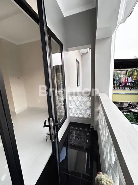 image RUMAH FULL RENOV DI KOTA WISATA, LT 144M² (4)