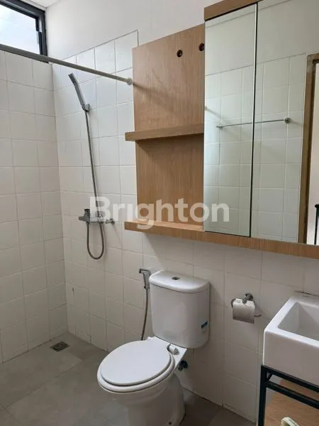 image RUMAH BARU BSD, 3 KT FULL FURNISH SIAP HUNI (5)