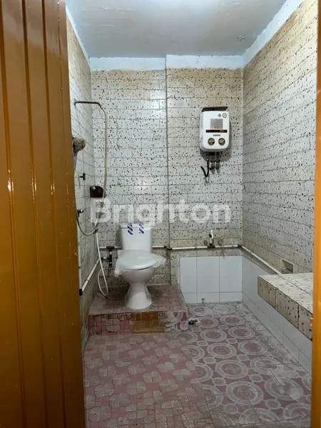 image RUMAH USAHA DI JL. TENGKU UMARN MEDAN — COCOK BUAT BOS MASA DEPAN! (8)