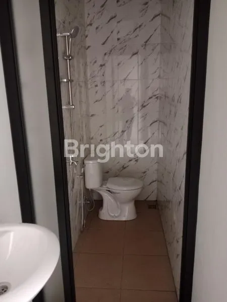 image RUMAH 2 LANTAI MBULAK KETINJANG SURABAYA UTARA  CIAMIK POOL (7)