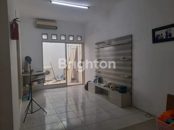 image RUMAH LUAS NYAMAN DIJUAL MURAH DAN CEPAT DI CISARANTEN ARCAMANIK BANDUNG (2)