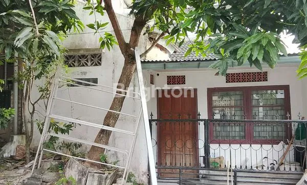 image DIJUAL 1 SET (2 UNIT) RUMAH NYAMBUNG (2)