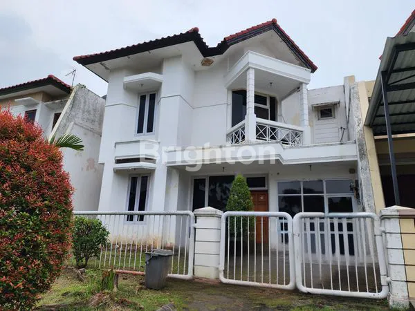 image DIJUAL RUMAH 2 LANTAI DI DHARMAHUSADA REGENCY (1)