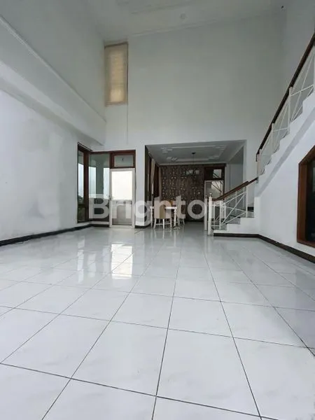 image DIJUAL RUMAH 2 LANTAI DI DHARMAHUSADA REGENCY (5)