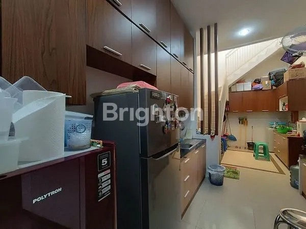 image RUMAH 2 LANTAI  MURAH SIAP HUNI DEKAT UNAIR, ITS, (7)