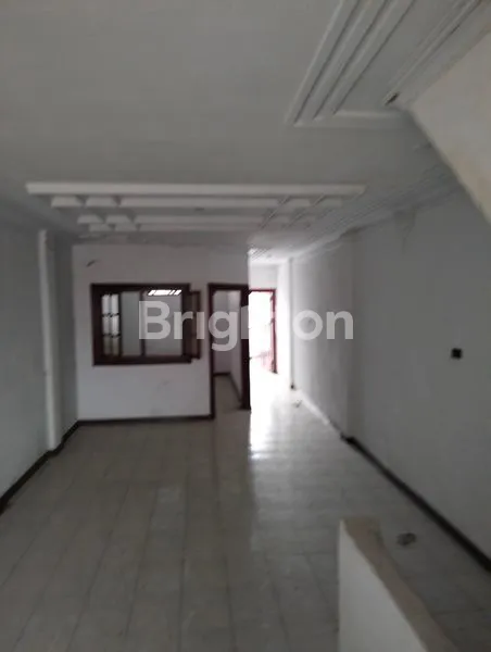 image RUKO 3 LANTAI TERATAI (7)