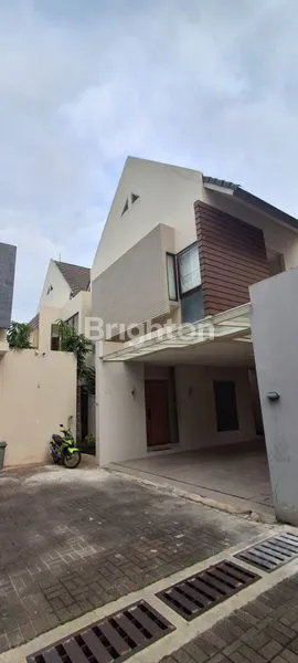 image RUMAH DI KANAJANTI RESIDENCE JL M KAHFI (1)