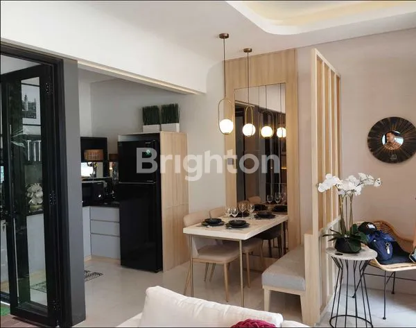 image RUMAH MEWAH 3 LANTAI DI ARIA PURI (4)