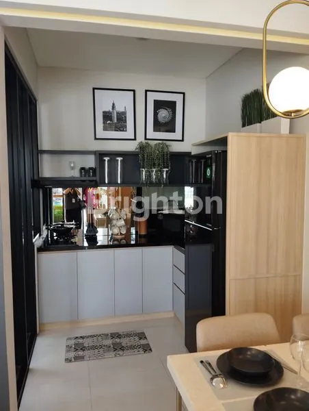 image RUMAH MEWAH 3 LANTAI DI ARIA PURI (3)