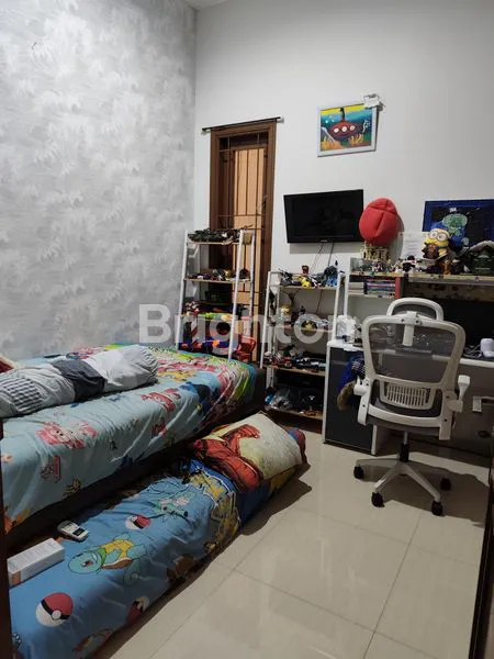 image RUMAH NYAMAN 2½ LANTAI CARPORT ROW JALAN 1½ MOBIL DI SUNTER AGUNG JAKARTA UTARA (6)