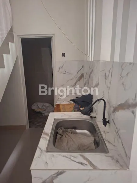 image RUMAH USAHA BARU GRESS GUNUNG ANYAR   (3)