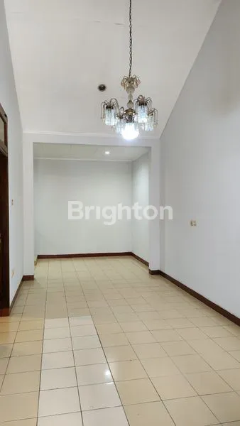 image RUMAH SIAP HUNI TERMURAH D KELASNYA (4)